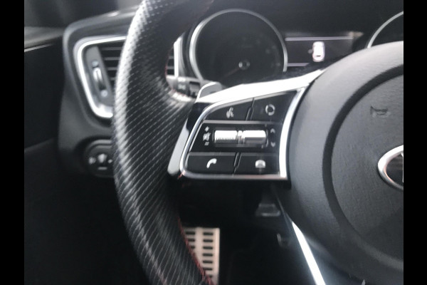 Kia ProCeed 1.6 T-GDi GT Automaat 204PK Black Edition