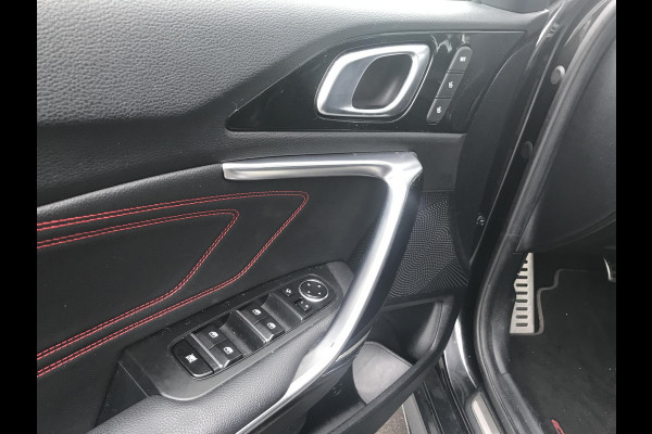 Kia ProCeed 1.6 T-GDi GT Automaat 204PK Black Edition