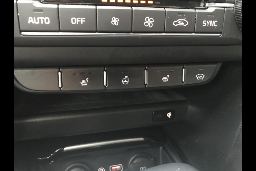 Kia ProCeed 1.6 T-GDi GT Automaat 204PK Black Edition