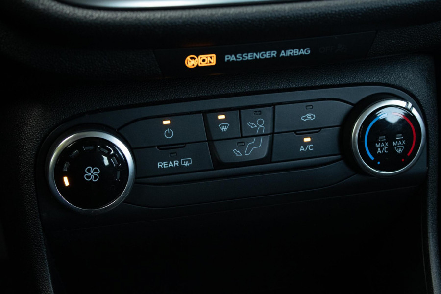 Ford Fiesta 1.1 Trend Carplay Lane assist NAP