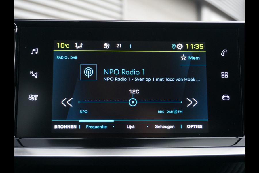 Peugeot e-2008 EV Allure Pack 50 kWh SOH 93,7%