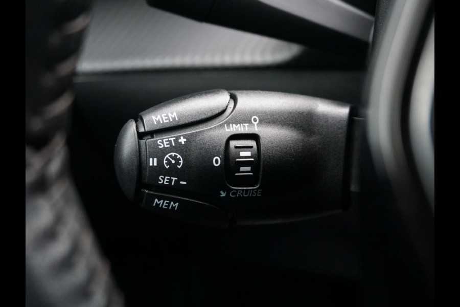 Peugeot e-2008 EV Allure Pack 50 kWh SOH 93,7%