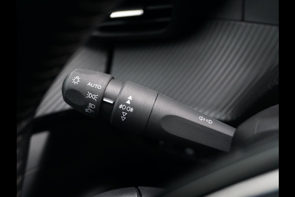 Peugeot e-2008 EV Allure Pack 50 kWh SOH 93,7%