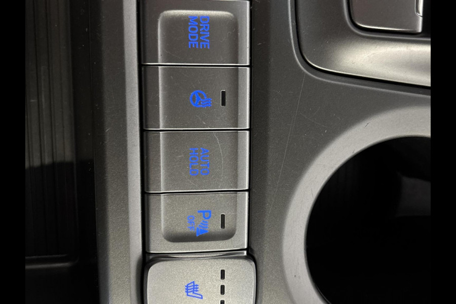 Hyundai Kona EV Comfort Navigatie Climate control Cruise control Camera