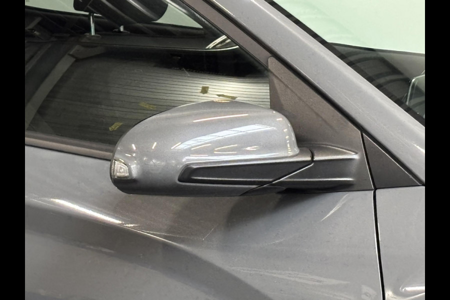 Hyundai Kona EV Comfort Navigatie Climate control Cruise control Camera