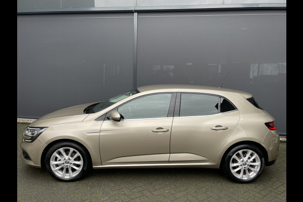 Renault Mégane 1.5 dCi Bose Airco - Cruise control - Parkeersensoren voor en achter - Navigatiesysteem - Keyless entry - Mistlampen voor -  Bluetooth - Rijstrooksensor - Stuurmultifunctioneel - Elektrische ramen voor en - Zeer weinig kilometers