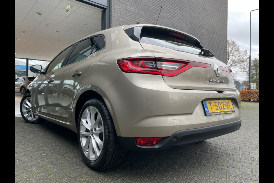 Renault Mégane 1.5 dCi Bose Airco - Cruise control - Parkeersensoren voor en achter - Navigatiesysteem - Keyless entry - Mistlampen voor -  Bluetooth - Rijstrooksensor - Stuurmultifunctioneel - Elektrische ramen voor en - Zeer weinig kilometers