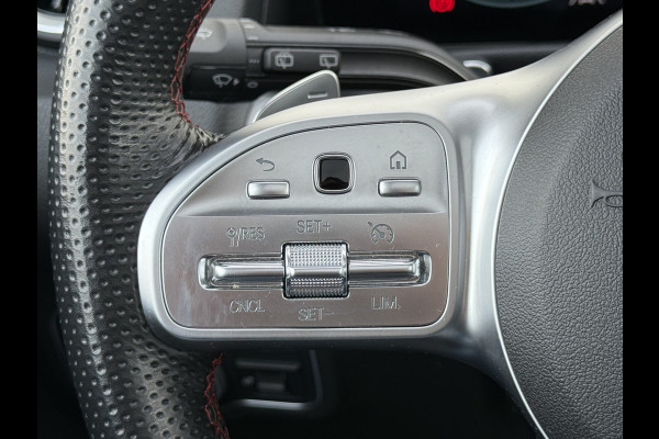 Mercedes-Benz Glb 200 Business Solution AMG | Pano | Trekhaak | Navi | Camera | LED | DAB+