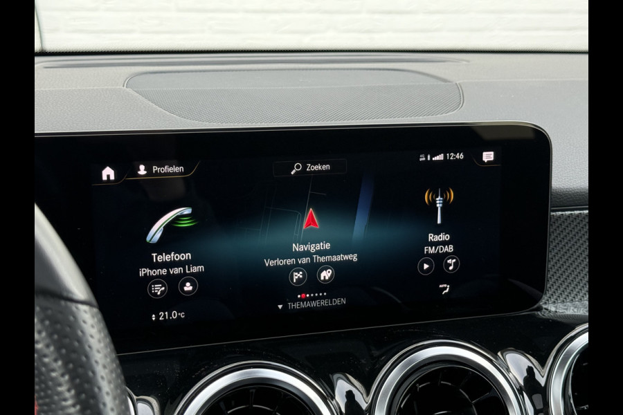 Mercedes-Benz Glb 200 Business Solution AMG | Pano | Trekhaak | Navi | Camera | LED | DAB+