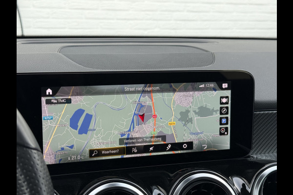 Mercedes-Benz Glb 200 Business Solution AMG | Pano | Trekhaak | Navi | Camera | LED | DAB+