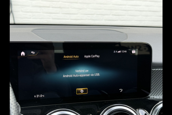 Mercedes-Benz Glb 200 Business Solution AMG | Pano | Trekhaak | Navi | Camera | LED | DAB+