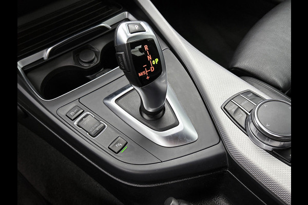 BMW 2 Serie Coupé 218i High Executive M-sport | NL-Auto | AchterCAM | Cruise | Carplay | StoelverW | Climate | Leder | Lane ass |