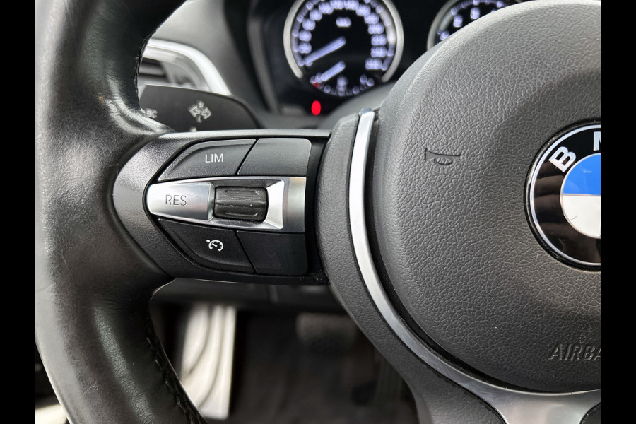 BMW 2 Serie Coupé 218i High Executive M-sport | NL-Auto | AchterCAM | Cruise | Carplay | StoelverW | Climate | Leder | Lane ass |