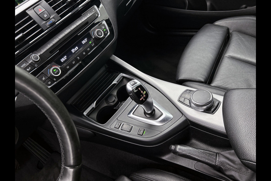 BMW 2 Serie Coupé 218i High Executive M-sport | NL-Auto | AchterCAM | Cruise | Carplay | StoelverW | Climate | Leder | Lane ass |