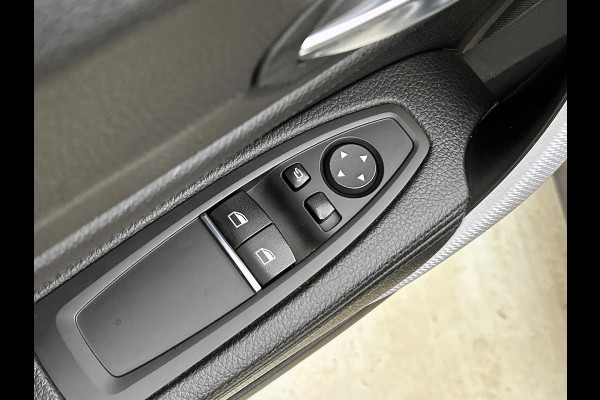 BMW 2 Serie Coupé 218i High Executive M-sport | NL-Auto | AchterCAM | Cruise | Carplay | StoelverW | Climate | Leder | Lane ass |