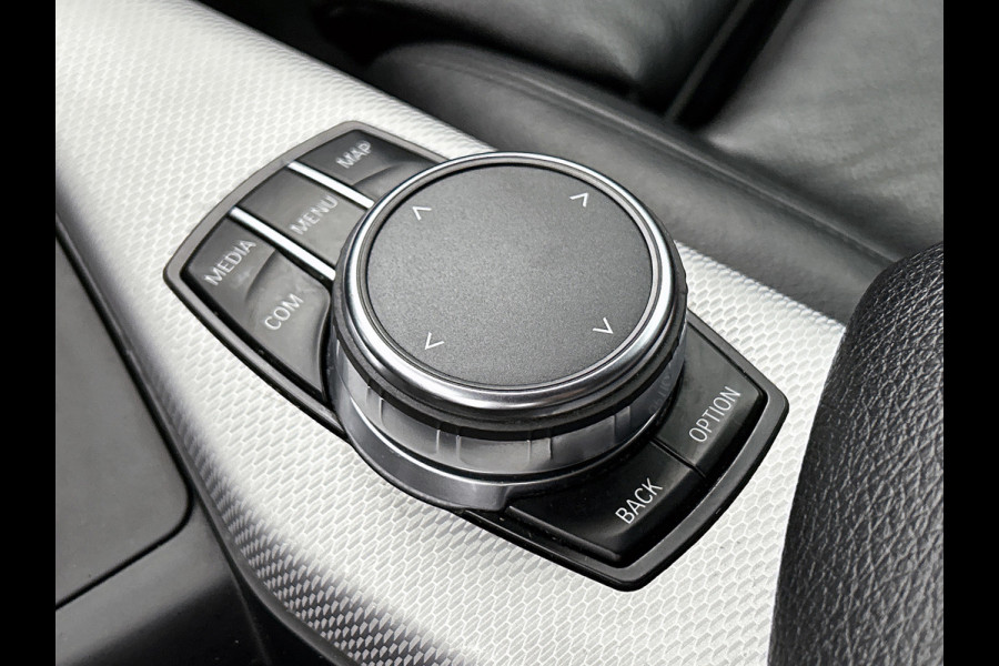 BMW 2 Serie Coupé 218i High Executive M-sport | NL-Auto | AchterCAM | Cruise | Carplay | StoelverW | Climate | Leder | Lane ass |