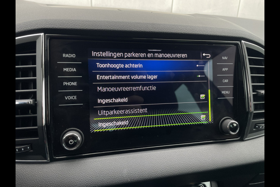 Škoda Karoq 1.5 TSI ACT Style | LED | Elek. Trekhaak | Navi | Carplay | Camera | Virtual Cockpit
