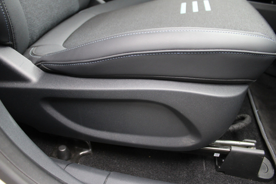 Ford Tourneo Courier Active BEV 43kWh 5P | Full Options | BLIS | Winterpack | Camera | Navigatie