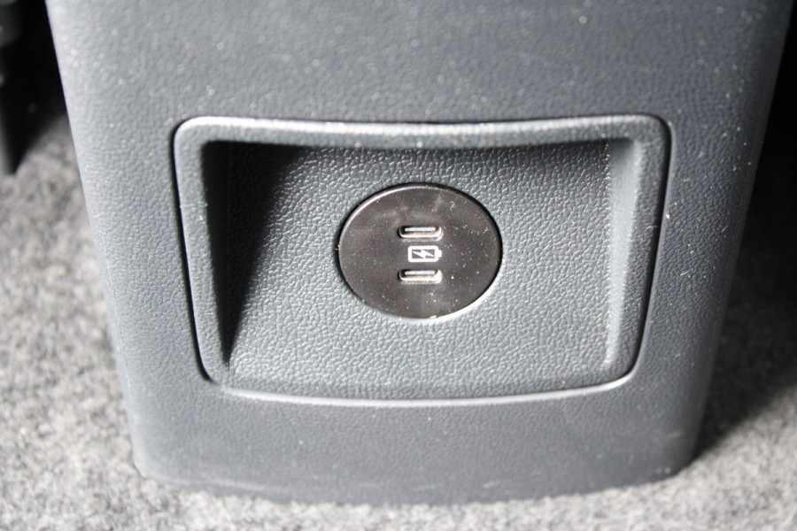 Ford Tourneo Courier Active BEV 43kWh 5P | Full Options | BLIS | Winterpack | Camera | Navigatie