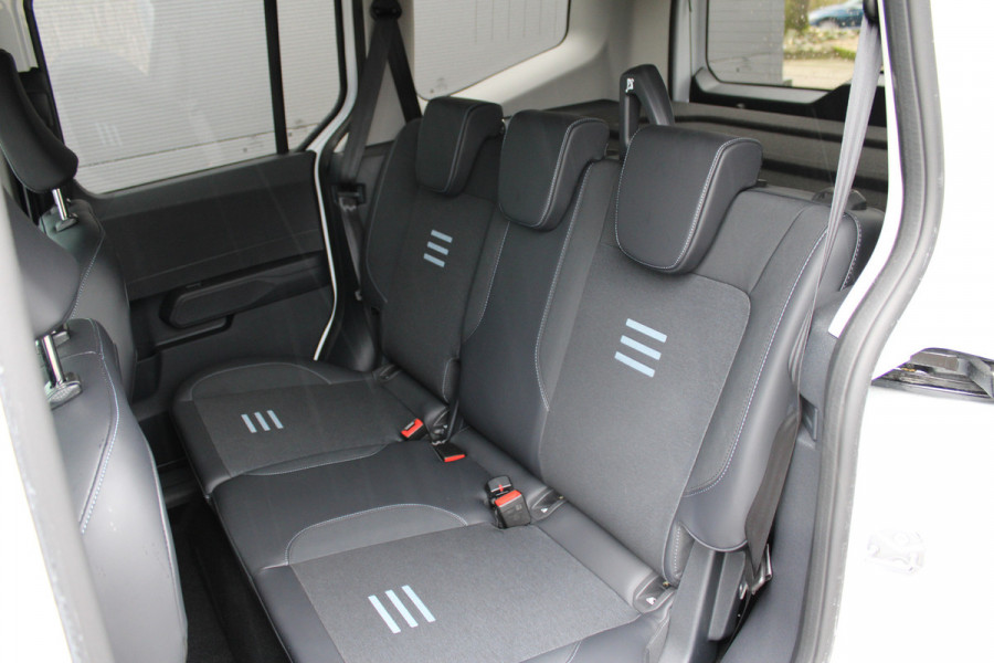 Ford Tourneo Courier Active BEV 43kWh 5P | Full Options | BLIS | Winterpack | Camera | Navigatie