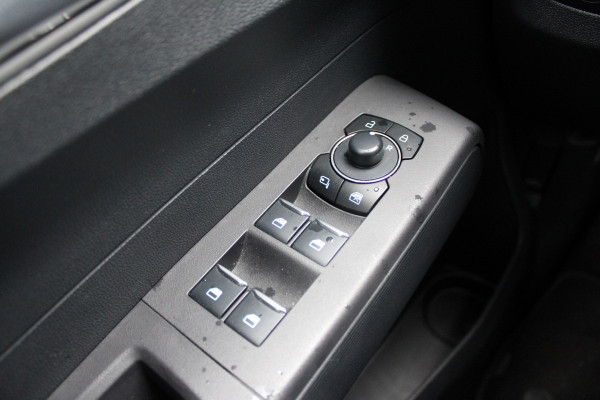 Ford Tourneo Courier Active BEV 43kWh 5P | Full Options | BLIS | Winterpack | Camera | Navigatie