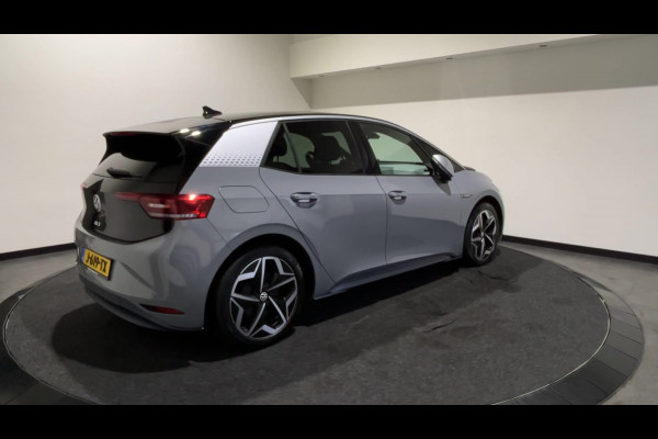 Volkswagen ID.3 First Plus 58 kWh All season banden | Camera | Nette auto | Matrix Led