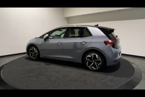 Volkswagen ID.3 First Plus 58 kWh All season banden | Camera | Nette auto | Matrix Led