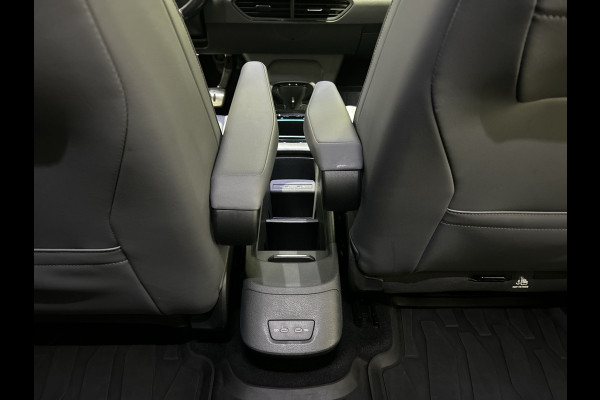 Volkswagen ID.3 First Plus 58 kWh All season banden | Camera | Nette auto | Matrix Led