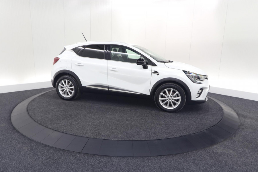 Renault Captur 1.6 E-Tech Plug-in Hybrid 160 Intens | Trekhaak | Camera | Navigatie | Parkeersensoren | Pack Winter