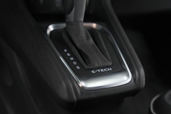 Renault Captur 1.6 E-Tech Plug-in Hybrid 160 Intens | Trekhaak | Camera | Navigatie | Parkeersensoren | Pack Winter