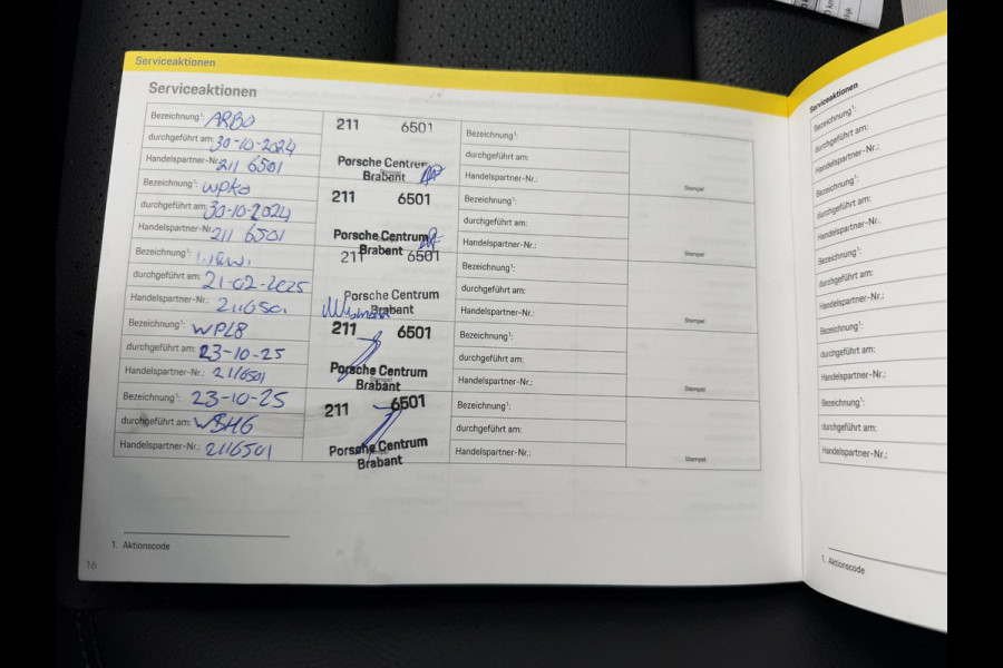 Porsche Taycan Performance 84 kWh VAN: 68.900,- VOOR: 64.440,- UW EINDEJAARSVOORDEEL: 4.460,- EURO | ADAPT. CRUISE | DODE HOEK HERKENNING | SPORTCHRONO | HEAD UP | WARMTEPOMP | DIRECT LEVERBAAR NET PORSCHE ONDERHOUD GEHAD |