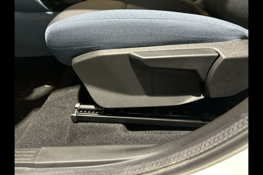 Fiat Grande Panda RED 7.4 kW 44kWh Nieuwe Red is Wit | Direct rijden!