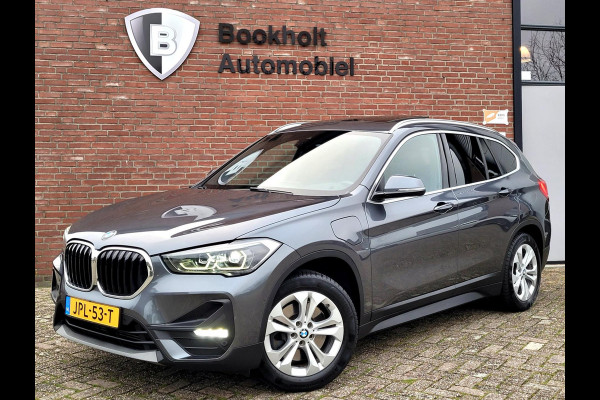 BMW X1 XDrive25e Pano, Camera, HUD, Leer, High Executive