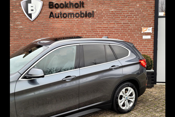 BMW X1 XDrive25e Pano, Camera, HUD, Leer, High Executive