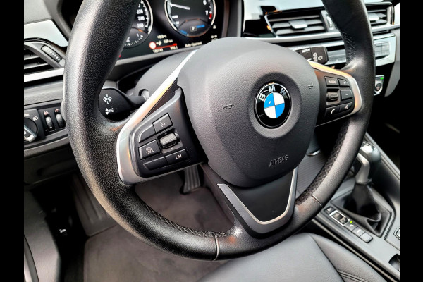 BMW X1 XDrive25e Pano, Camera, HUD, Leer, High Executive