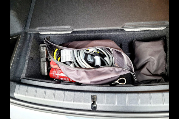 BMW X1 XDrive25e Pano, Camera, HUD, Leer, High Executive