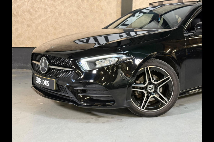 Mercedes-Benz A-Klasse 180 Business Solution AMG | NAP | Pano | Camera | Sfeerverlichting | Stoelverwarming