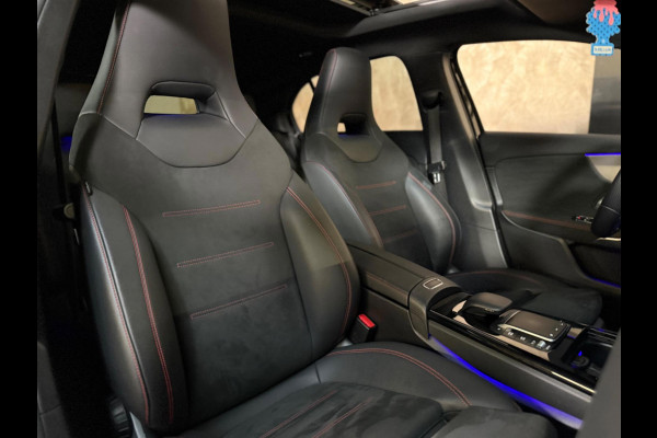 Mercedes-Benz A-Klasse 180 Business Solution AMG | NAP | Pano | Camera | Sfeerverlichting | Stoelverwarming