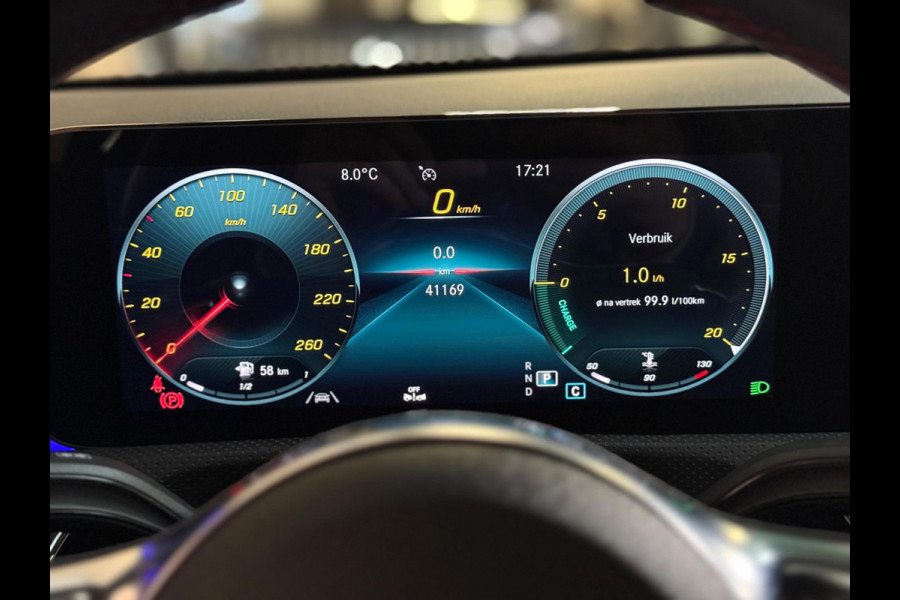 Mercedes-Benz A-Klasse 180 Business Solution AMG | NAP | Pano | Camera | Sfeerverlichting | Stoelverwarming