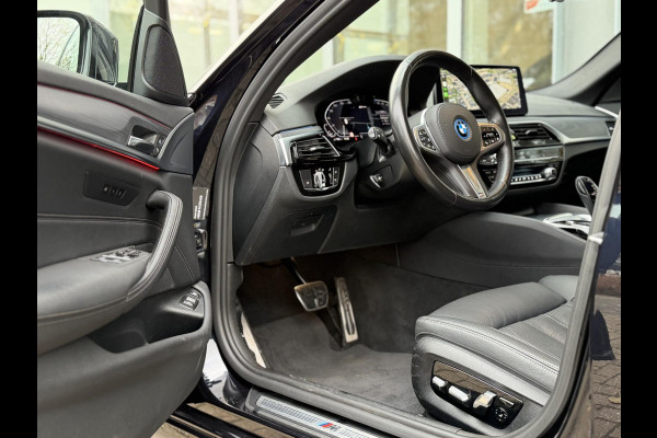 BMW 5 Serie Touring 530e xDrive High Ex. M-Sport |CoPilot|Laser|Stoelventilatie|SoftClose|HUD|HiFi|Trekhaak