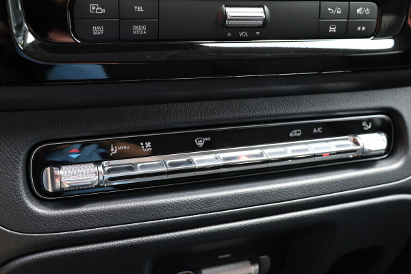 Mercedes-Benz Vito 116 CDI L2 Automaat | BPM VRIJ | Multibeam LED | CarPlay | Camera | Dodehoek | MF Stuur | DAB | Climate control | 3-Zitter | Lederen bekleding