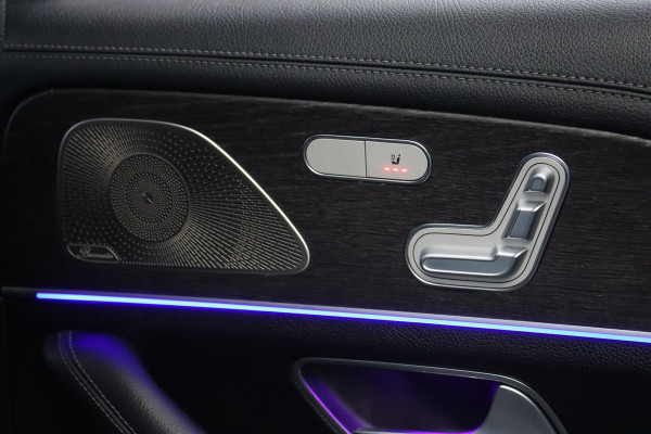 Mercedes-Benz GLE 580 V8 4MATIC Premium+ AMG Line | 7 Zitplaatsen | Airmatic | Distronic+ | Panoramadak | Burmester | Trekhaak | Standkachel | Keyless Go | Surround Camera | Soft-Close | HUD |