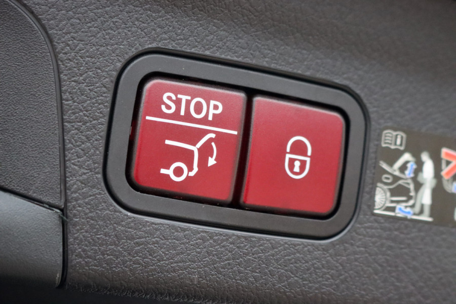 Mercedes-Benz GLE 580 V8 4MATIC Premium+ AMG Line | 7 Zitplaatsen | Airmatic | Distronic+ | Panoramadak | Burmester | Trekhaak | Standkachel | Keyless Go | Surround Camera | Soft-Close | HUD |