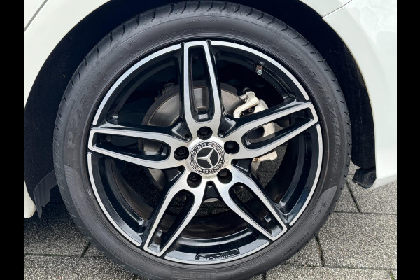 Mercedes-Benz A-Klasse 160S AMG Sport Edition - Panorama dak I Navigatie I Sport pakket I Leer I Airco I PDC I Dealer onderhouden