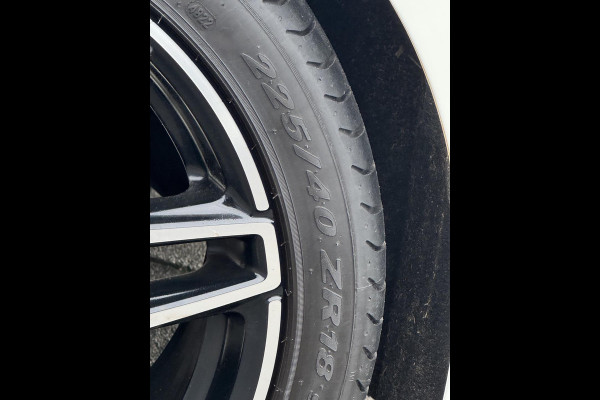 Mercedes-Benz A-Klasse 160S AMG Sport Edition - Panorama dak I Navigatie I Sport pakket I Leer I Airco I PDC I Dealer onderhouden