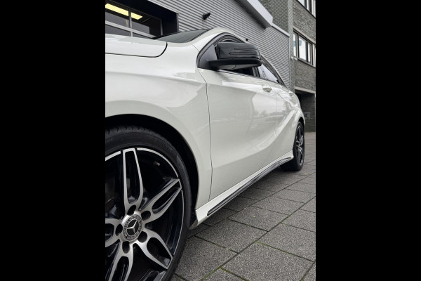 Mercedes-Benz A-Klasse 160S AMG Sport Edition - Panorama dak I Navigatie I Sport pakket I Leer I Airco I PDC I Dealer onderhouden
