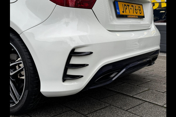 Mercedes-Benz A-Klasse 160S AMG Sport Edition - Panorama dak I Navigatie I Sport pakket I Leer I Airco I PDC I Dealer onderhouden
