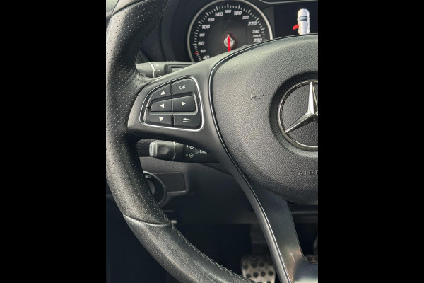 Mercedes-Benz A-Klasse 160S AMG Sport Edition - Panorama dak I Navigatie I Sport pakket I Leer I Airco I PDC I Dealer onderhouden