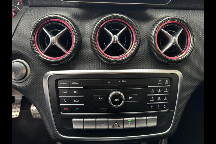 Mercedes-Benz A-Klasse 160S AMG Sport Edition - Panorama dak I Navigatie I Sport pakket I Leer I Airco I PDC I Dealer onderhouden