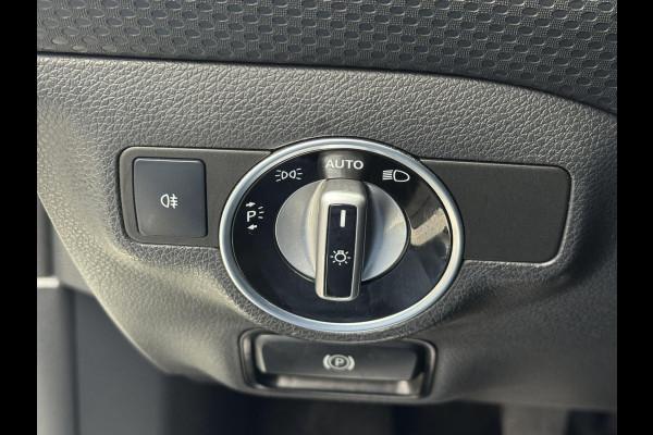 Mercedes-Benz A-Klasse 160S AMG Sport Edition - Panorama dak I Navigatie I Sport pakket I Leer I Airco I PDC I Dealer onderhouden